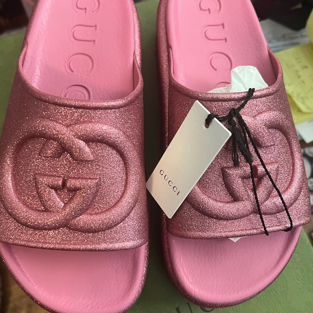 NWB Authentic Gucci platform Slides